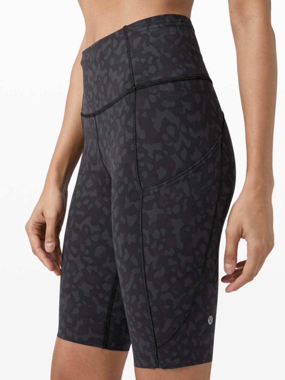 Lululemon Fast and Free Short 10” Leopard-Print High-Rise Bike Shorts Size 4